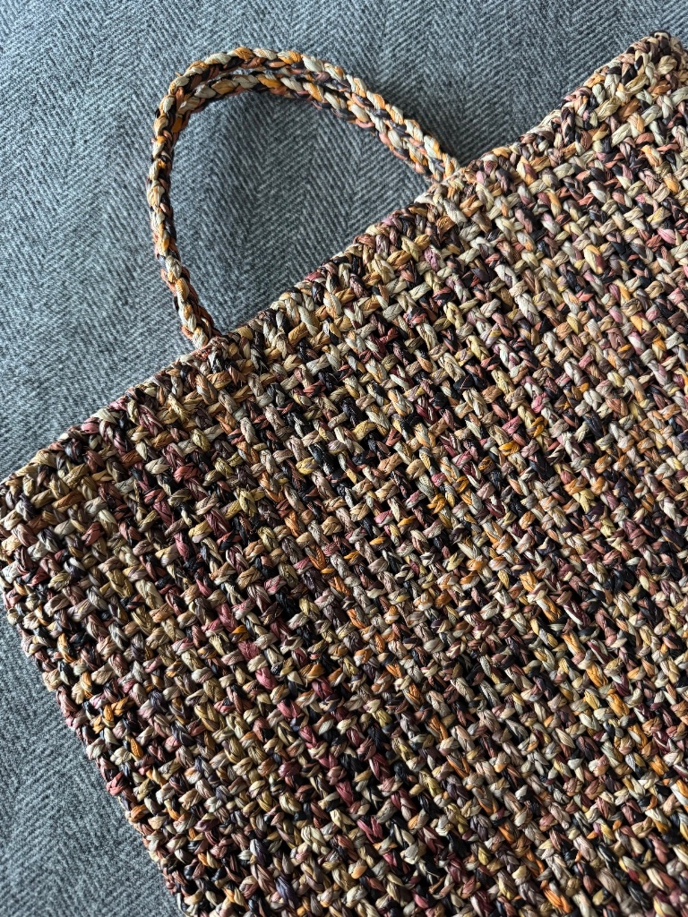 NWOT, PARISIAN, SOPHIE DIGARD, FABULOUS TEXTURAL WOVEN RAFFIA TOTE